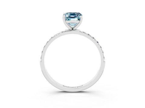White gold Emerald Cut Diamond Pavé Band with Six-Prong Setting_3