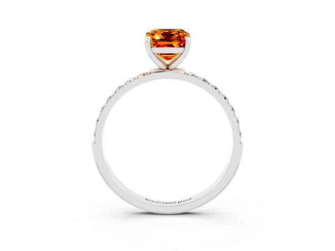 White gold Emerald Cut Diamond Pavé Band with Six-Prong Setting_3