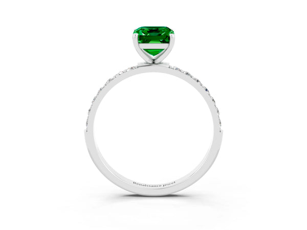 White gold Emerald Cut Emerald Solitaire Ring with Round Pavé Shoulders and Prong Setting