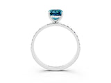 White gold Emerald Cut Diamond Pavé Band with Six-Prong Setting_3