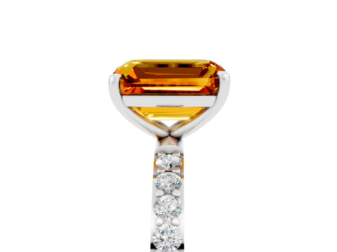 White gold Emerald Cut Diamond Pavé Band with Six-Prong Setting_5