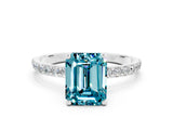 White gold Emerald Cut Diamond Pavé Band with Six-Prong Setting