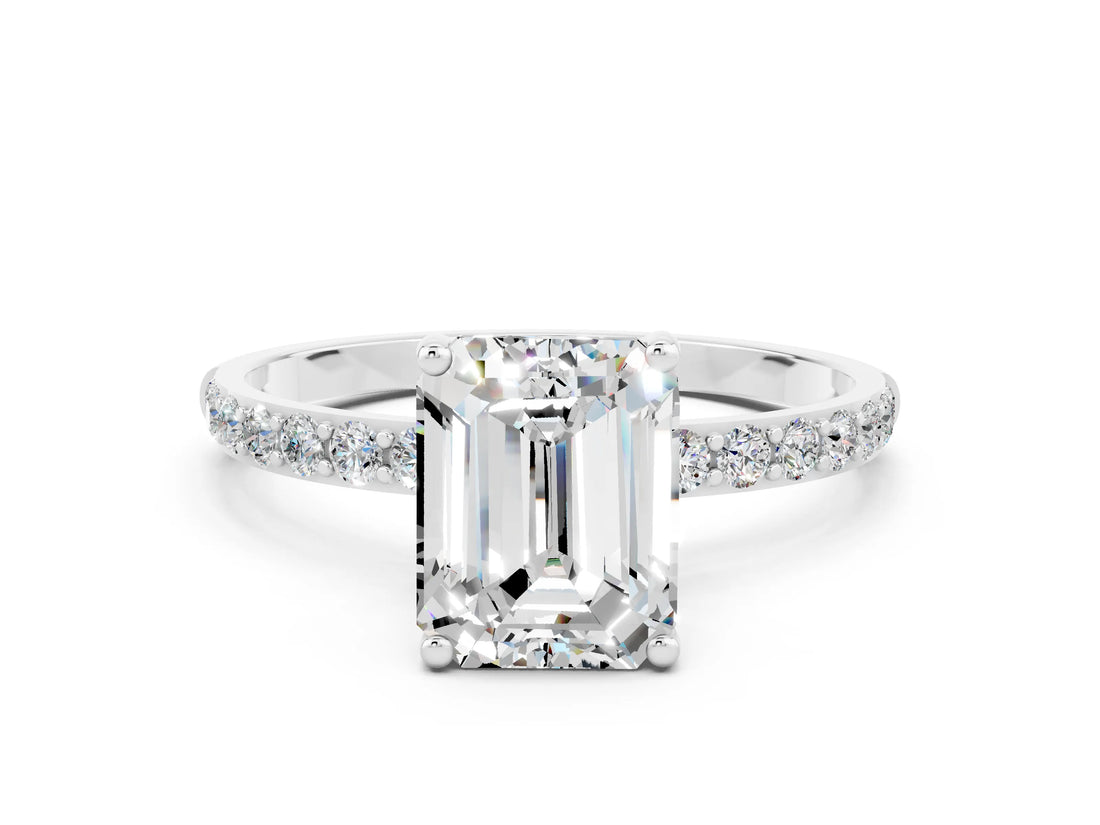 White gold Emerald Cut Diamond Pavé Band with Six-Prong Setting