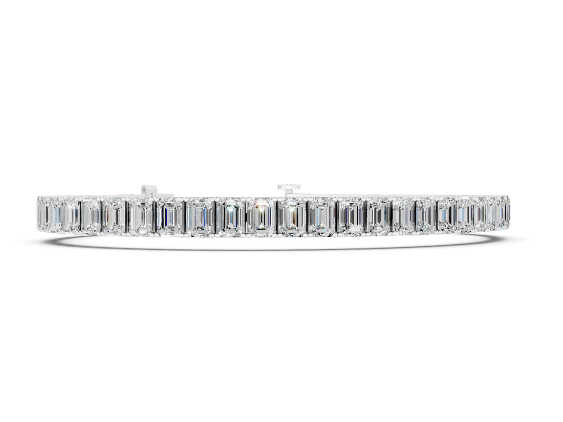White gold Emerald Cut Diamond Tennis Bracelet with Four-Prong Setting