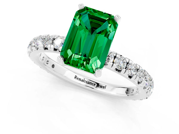 White gold Emerald Cut Emerald Pavé Solitaire Ring with Round Band and Prong Setting