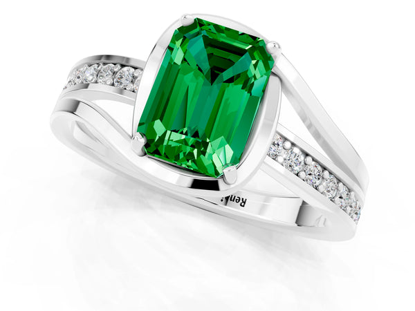 Silver Emerald Cut Emerald Solitaire Ring with Split Shank and Prong Setting
