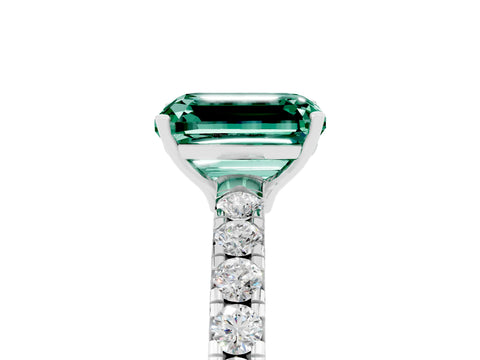 White gold Emerald Cut Green Sapphire Pavé Solitaire Engagement Ring with Four-Prong Setting_17