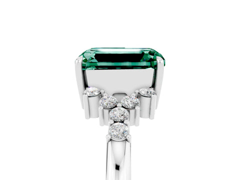 White gold Emerald Cut Green Sapphire Ring with Side Stones and Four-Prong Setting_41