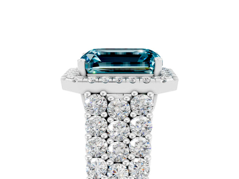 White gold Emerald Cut Halo Pavé Diamond Engagement Ring with Split Shank and Four-Prong Setting_5