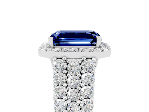 White gold Emerald Cut Halo Pavé Diamond Engagement Ring with Split Shank and Four-Prong Setting_5