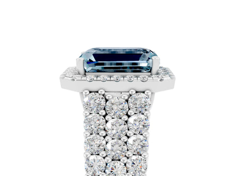 White gold Emerald Cut Halo Pavé Diamond Engagement Ring with Split Shank and Four-Prong Setting_5
