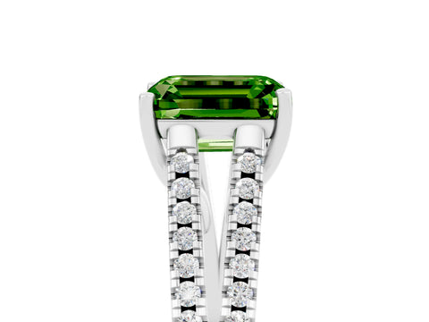 White gold Emerald Cut Peridot Solitaire Engagement Ring with Split Shank Pavé Band_5