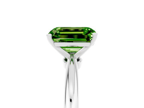 White gold Emerald Cut Peridot Solitaire Ring with Six-Prong Setting and Classic Band_5