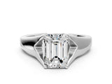 White gold Emerald Solitaire Diamond Ring with Cathedral Band and Four-Prong Setting_66