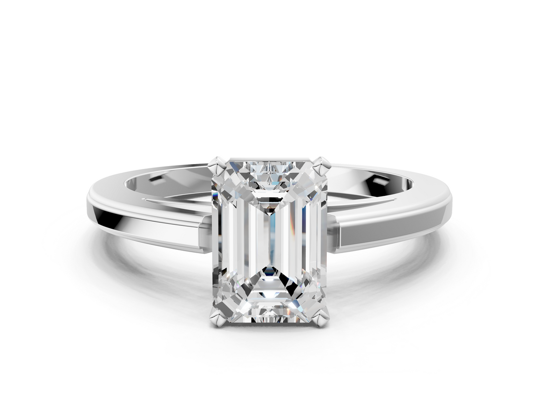 White gold Emerald Solitaire Diamond Ring with Four-Prong Setting and Classic Band_35