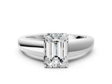 White gold Emerald Solitaire Diamond Ring with Tapered Band and Four-Prong Setting_49