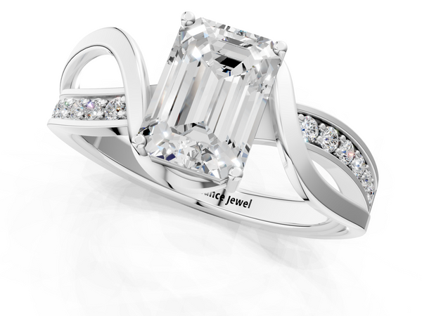 White gold Emerald Solitaire Twisted Band with Prong Setting