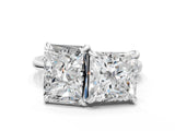 White gold Emerald and Princess Toi Moi Ring with Prong Setting and Plain Band