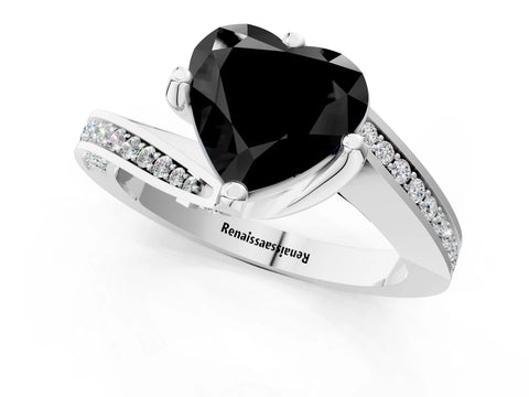 White gold Fancy Black Heart Cut Solitaire Diamond Twist Band with Pavé Setting and Four-Prong Setting_13