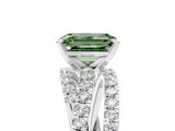 White gold Fancy Green Emerald  Solitaire Twist Band with Pavé Setting and Four-Prong Setting_85