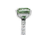 White gold Fancy Green Princess  Cut Diamond Pavé Band Ring with Four-Prong Setting_5