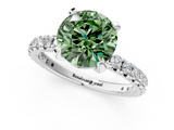 White gold Fancy Green Round  Cut Diamond Pavé Band with Four-Prong Setting_38