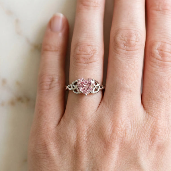 White Gold Heart-Shaped Celtic Knot Solitaire Engagement Ring Setting for Fancy Pink Center