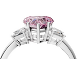 White gold Fancy Pink Heart  Diamond Three-Stone Ring with Trapezoid Side Stones and Prong Setting_21
