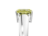 White gold Fancy Yellow Emerald  Solitaire Diamond Ring with Tapered Band and Four-Prong Setting_54