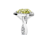 White gold Fancy Yellow Heart  Cut Halo Twisted Band Four-Prong Ring_25