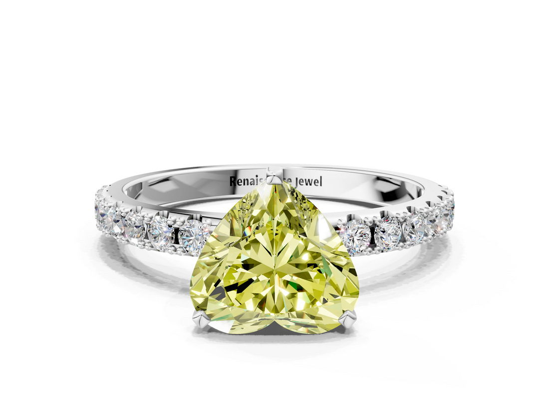 White gold Fancy Yellow Heart  Solitaire Pavé Band with Four-Prong Setting_171