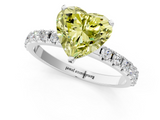 White gold Fancy Yellow Heart  Solitaire Pavé Band with Four-Prong Setting_173