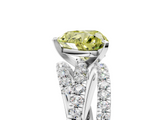 White gold Fancy Yellow Heart  Solitaire Twist Band with Pavé Setting and Four-Prong Setting_90