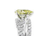 White gold Fancy Yellow Pear  Solitaire Twist Band with Pavé Setting and Four-Prong Setting_114