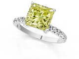 White gold Fancy Yellow Princess  Cut Diamond Pavé Band Solitaire with Four-Prong Setting_4