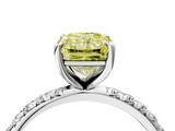White gold Fancy Yellow Radiant  Cut Diamond Pavé Band Solitaire with Four-Prong Setting_7
