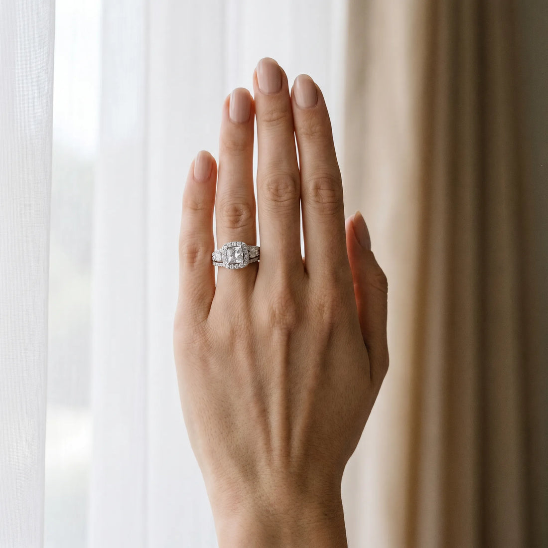 White gold Halo Princess Cut Split Shank Diamond Ring with Four-Prong Setting_21