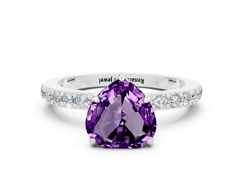 White gold Heart Cut Amethyst Solitaire Engagement Ring with Pavé Band and Four-Prong Setting
