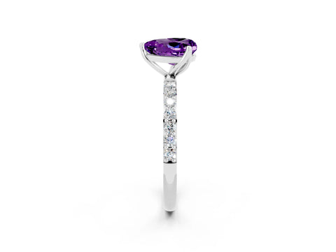 White gold Heart Cut Amethyst Solitaire Engagement Ring with Pavé Band and Prong Setting_2