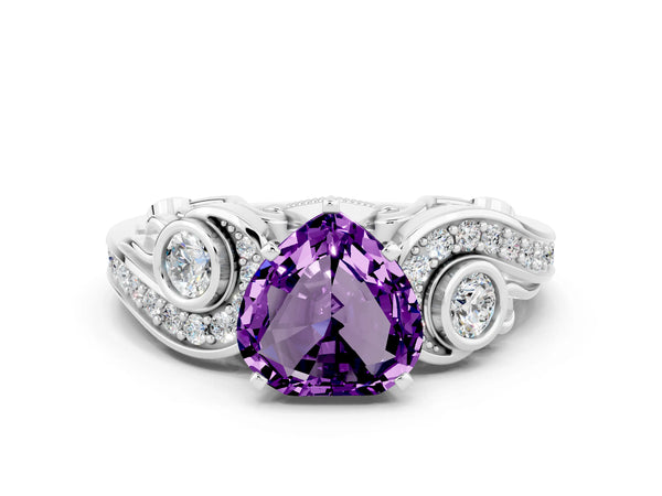 White gold Heart Cut Amethyst Solitaire Ring with Milgrain Pavé Band and Four-Prong Setting