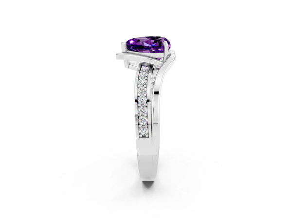 White gold Heart Cut Amethyst Solitaire Ring with Split Shank and Prong Setting