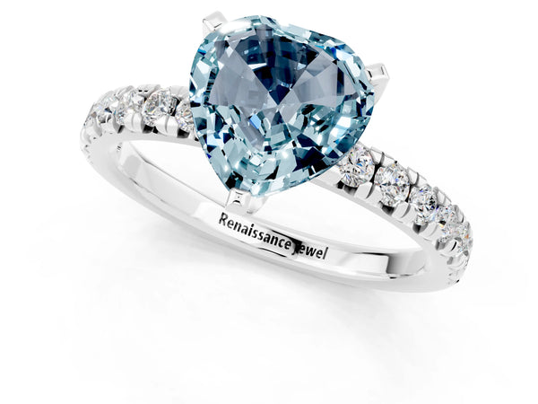 White gold Heart Cut Aquamarine Solitaire Pavé Engagement Ring with Round Band and Prong Setting