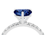 White gold Heart Cut Cut Diamond Pavé Band with Four-Prong Setting_4