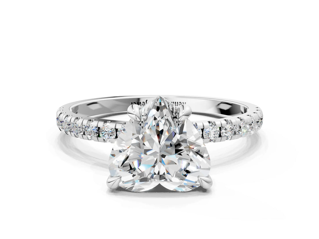 White gold Heart Cut Diamond Brilliant Solitaire Ring with Pavé Band and Four-Prong Setting_280