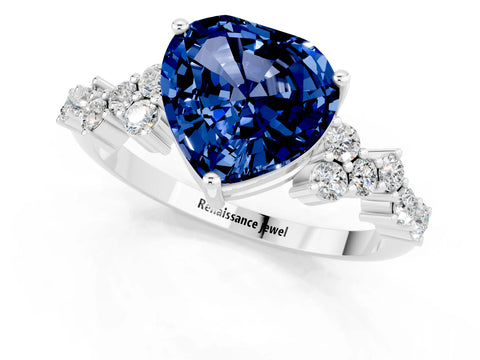 White gold Heart Cut Diamond Cluster Pavé Band with Four-Prong Setting_1