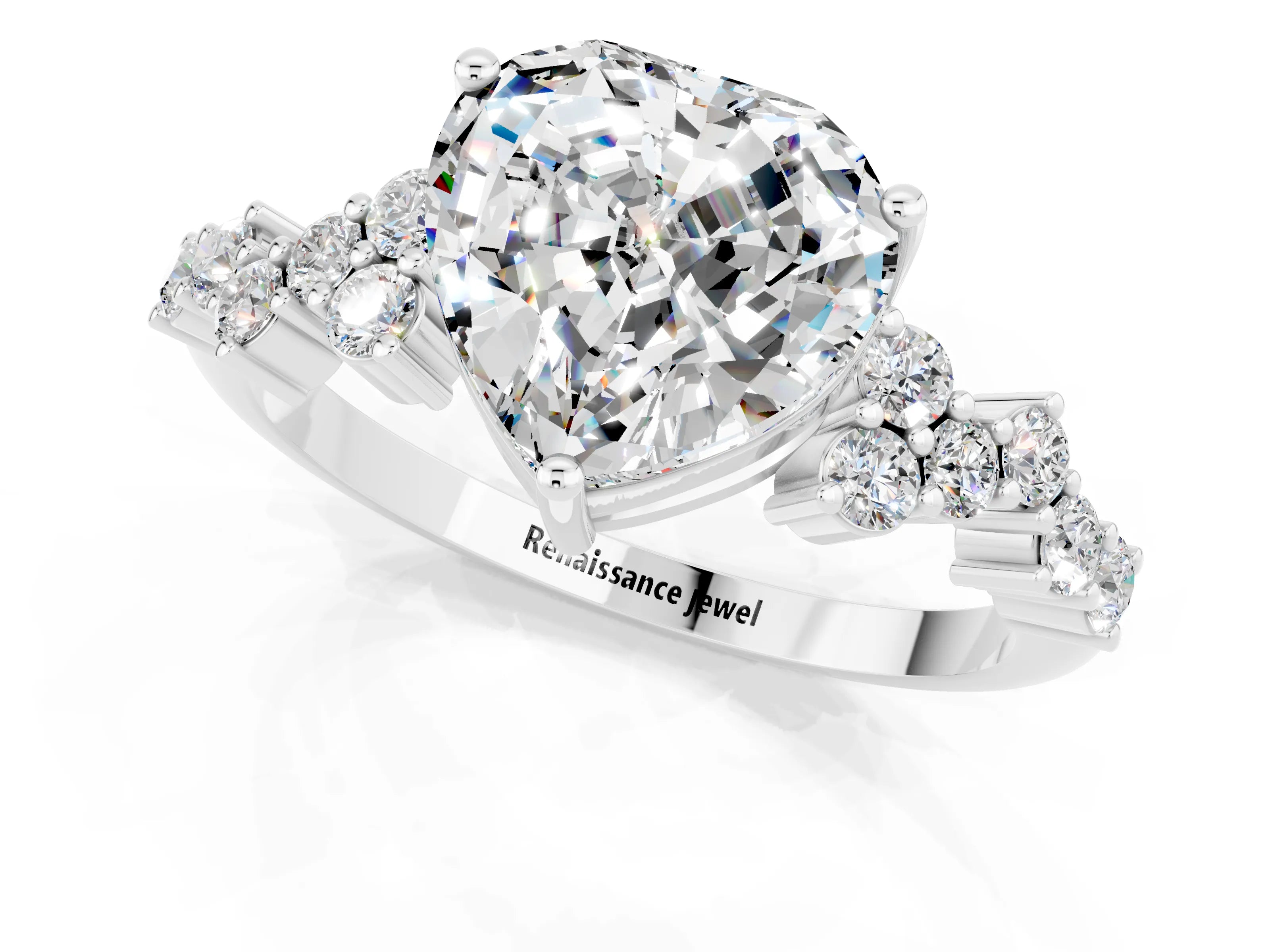 White gold Heart Cut Diamond Cluster Pavé Band with Four-Prong Setting_1
