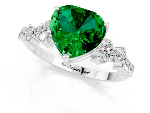 White gold Heart Cut Diamond Cluster Pavé Band with Four-Prong Setting_1