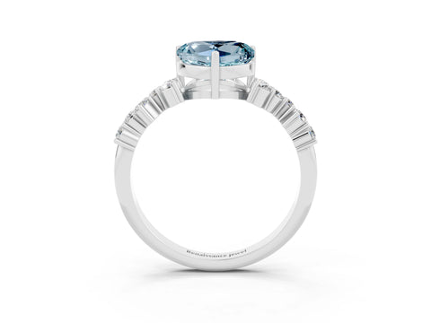 White gold Heart Cut Diamond Cluster Pavé Band with Four-Prong Setting_3
