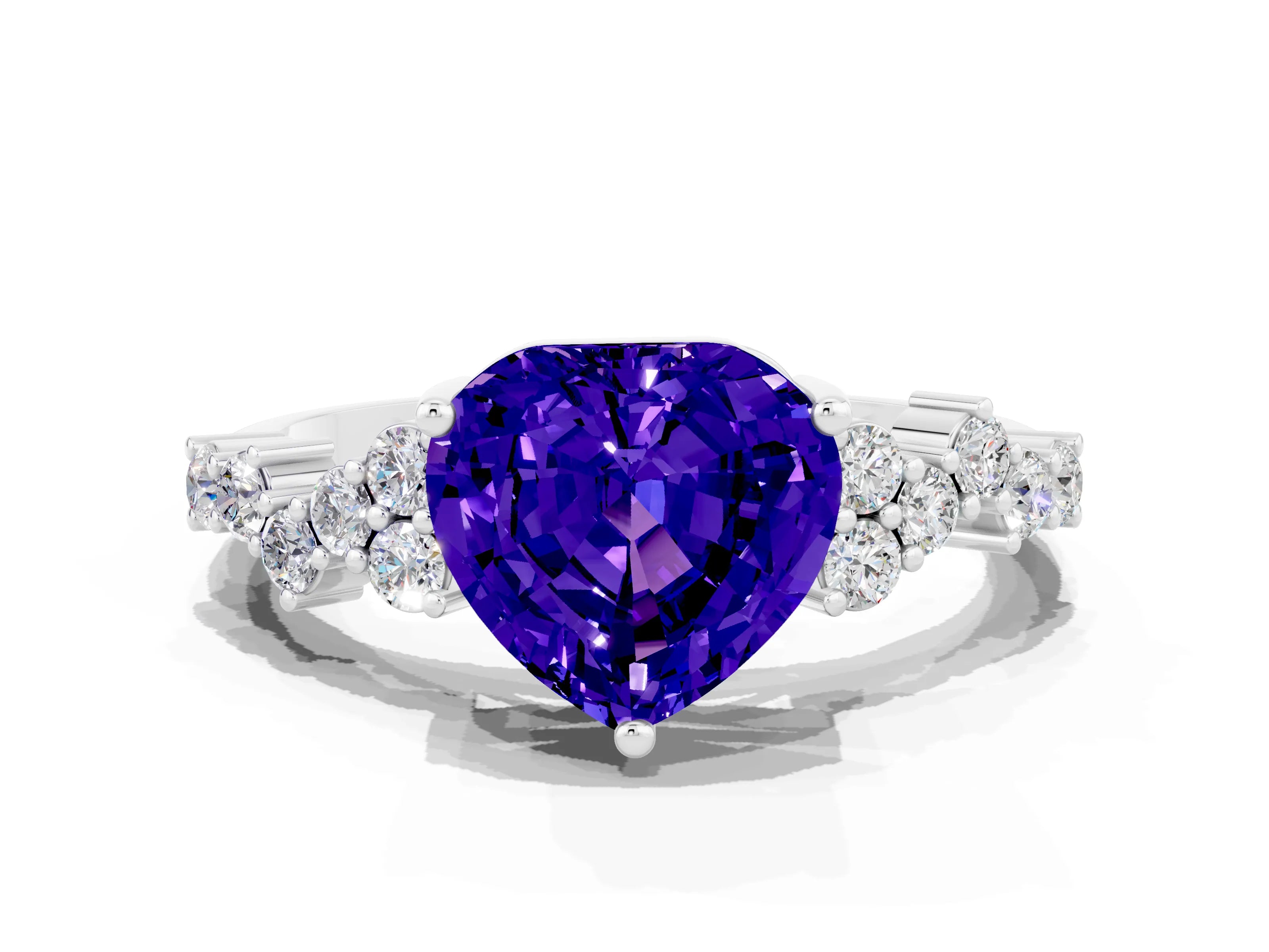 White gold Heart Cut Diamond Cluster Pavé Band with Four-Prong Setting