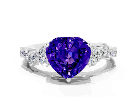 White gold Heart Cut Diamond Cluster Pavé Band with Four-Prong Setting